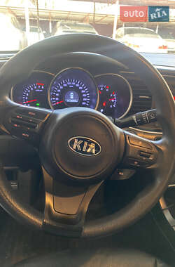 Седан Kia K5 2015 в Одессе