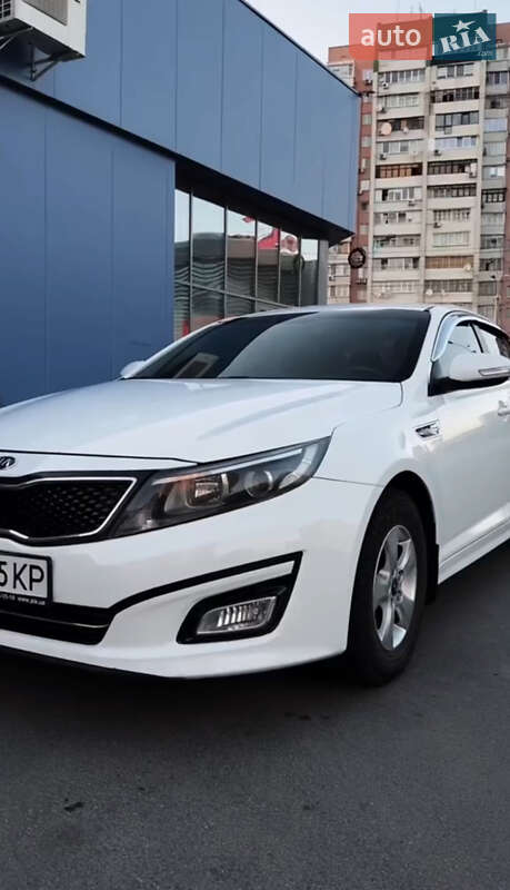 Kia K5 2015