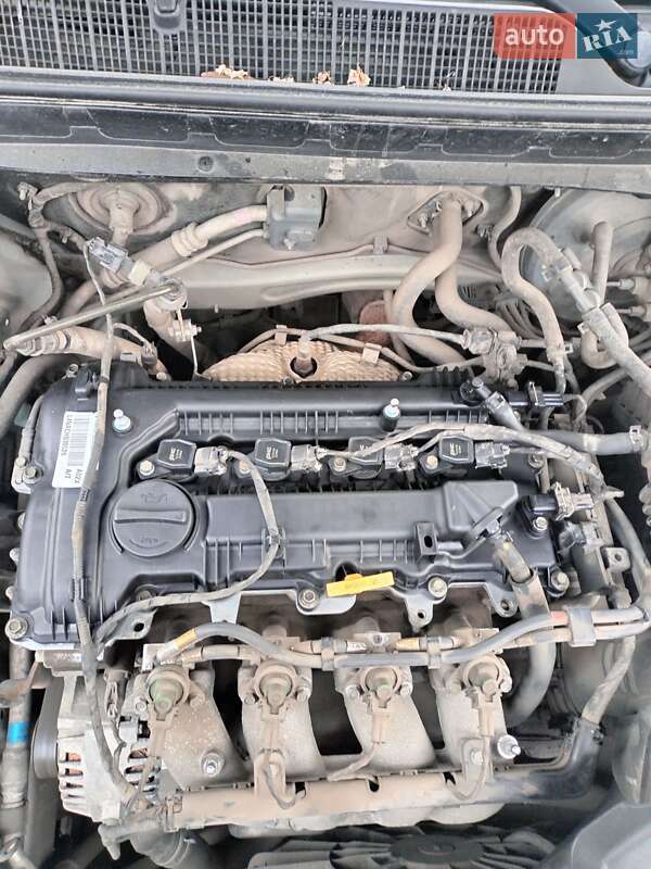 Седан Kia K5 2012 в Полтаве