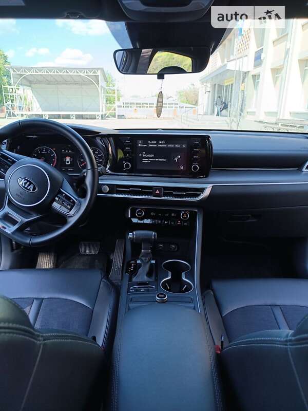 Седан Kia K5 2020 в Киеве