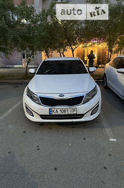Седан Kia K5 2015 в 