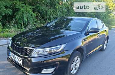 Седан Kia K5 2014 в Днепре