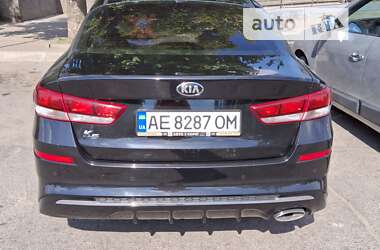 Седан Kia K5 2018 в Кривому Розі