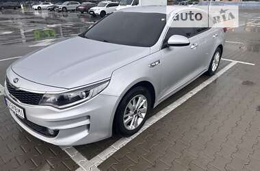 Седан Kia K5 2016 в Києві