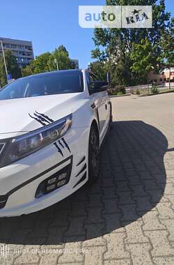 Седан Kia K5 2014 в Ірпені