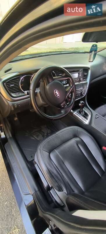 Седан Kia K5 2013 в Баштанці