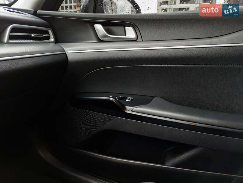 Седан Kia K5 2020 в Киеве фото 27 Седан Kia K5 2020 в Киеве