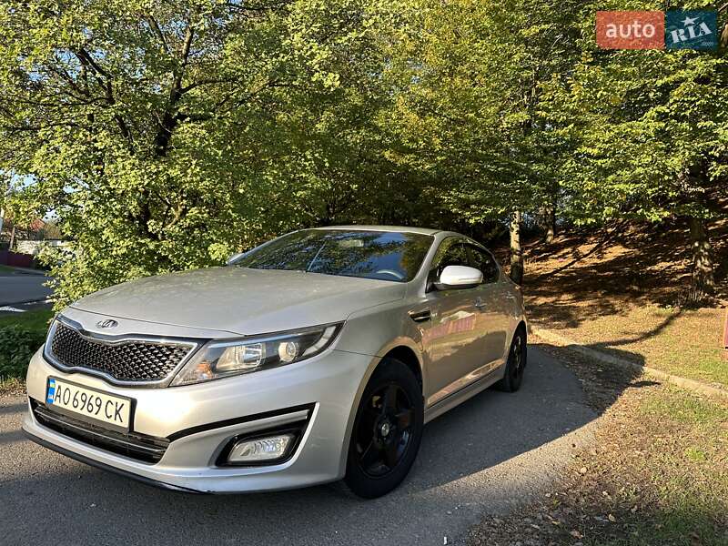 Седан Kia K5 2014 в Тячеве фото 7 Седан Kia K5 2014 в Тячеве