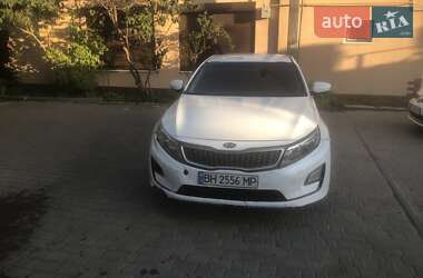 Седан Kia K5 2013 в Одессе