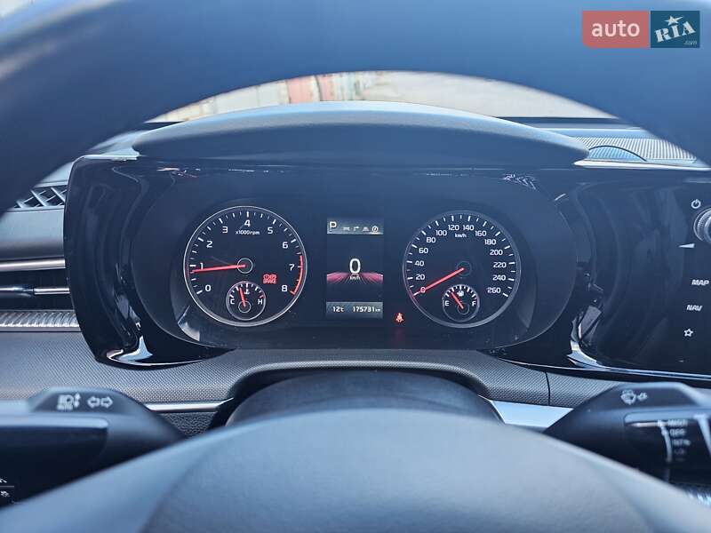 Седан Kia K5 2019 в Николаеве