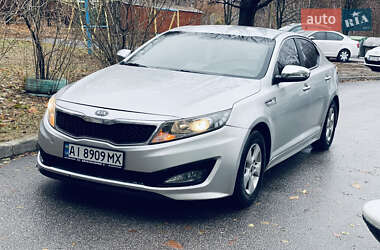 Седан Kia K5 2012 в Полтаві