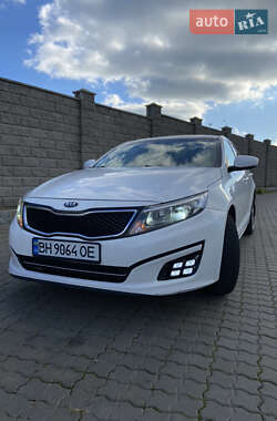 Седан Kia K5 2015 в Чорноморську