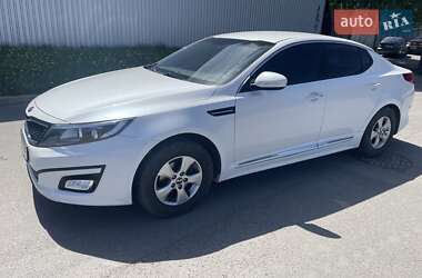 Седан Kia K5 2014 в Полтаве