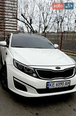 Седан Kia K5 2013 в Дніпрі