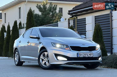 Седан Kia K5 2012 в Одесі