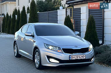 Седан Kia K5 2012 в Одесі