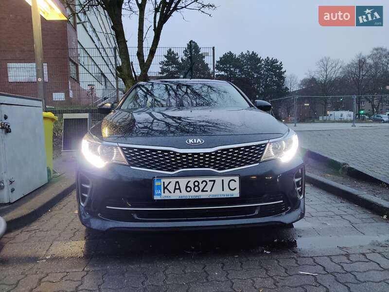 Седан Kia K5 2016 в Києві