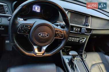 Седан Kia K5 2016 в Києві