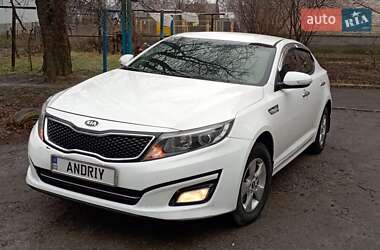 Седан Kia K5 2015 в Виннице