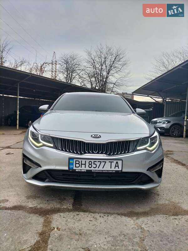 Kia K5 2019