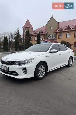 Седан Kia K5 2016 в Києві