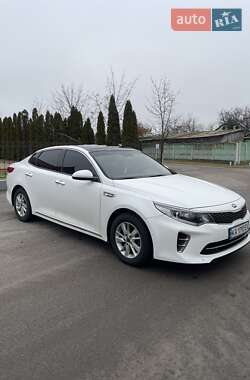 Седан Kia K5 2016 в Києві