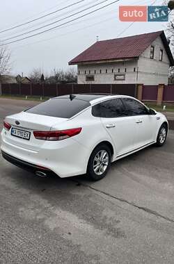 Седан Kia K5 2016 в Києві