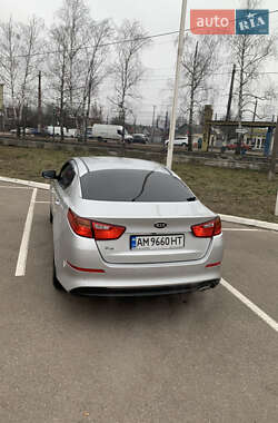 Седан Kia K5 2013 в 