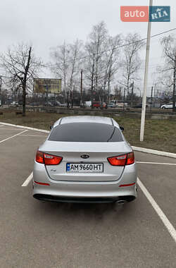 Седан Kia K5 2013 в 
