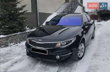 Седан Kia K5 2016 в Бердичеві