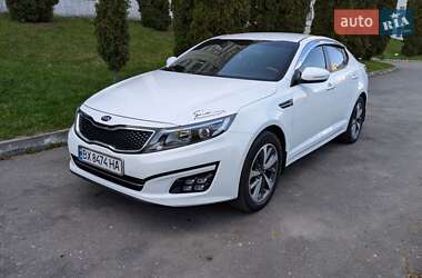 Седан Kia K5 2013 в Хмельницком