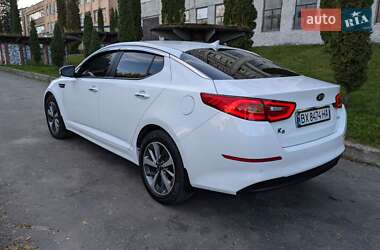 Седан Kia K5 2013 в Хмельницком