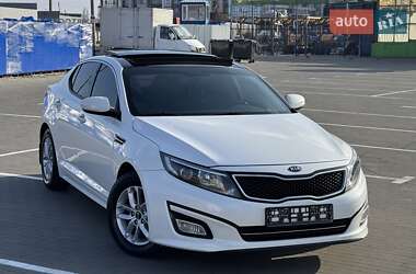 Седан Kia K5 2014 в Одессе