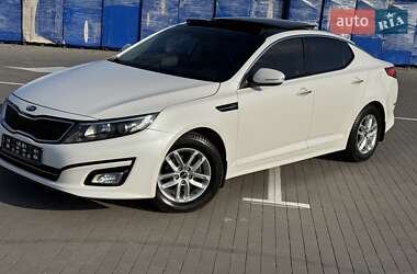 Седан Kia K5 2014 в Одессе