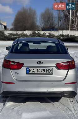 Седан Kia K5 2014 в 