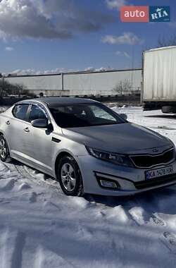 Седан Kia K5 2014 в 