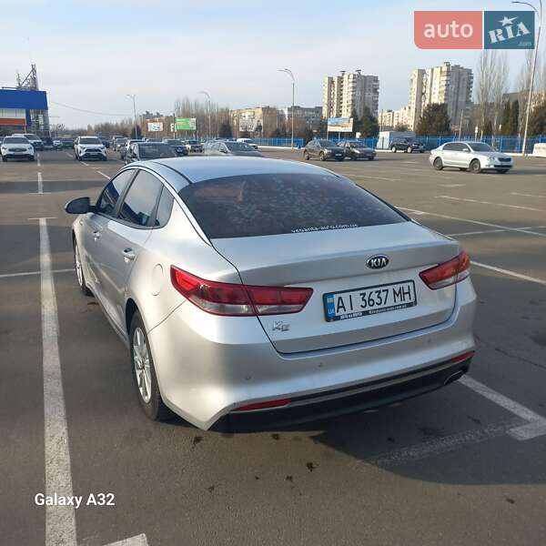 Седан Kia K5 2016 в Киеве