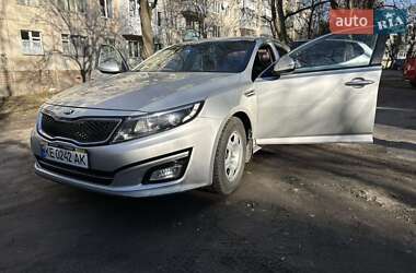 Седан Kia K5 2014 в 