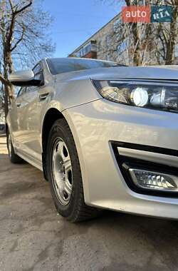 Седан Kia K5 2014 в 