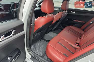 Седан Kia K5 2020 в 