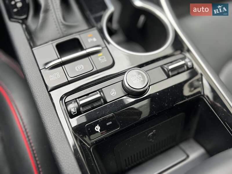 Седан Kia K5 2023 в Киеве