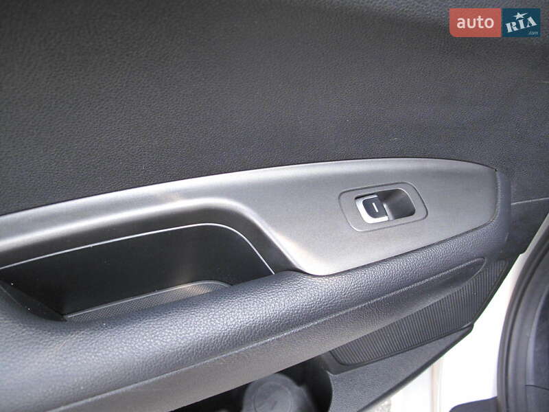 Седан Kia K5 2017 в Киеве