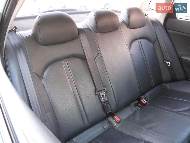 Седан Kia K5 2017 в Киеве
