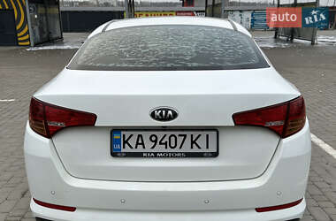 Седан Kia K5 2013 в 