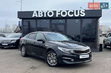 Седан Kia K5 2017 в Киеве