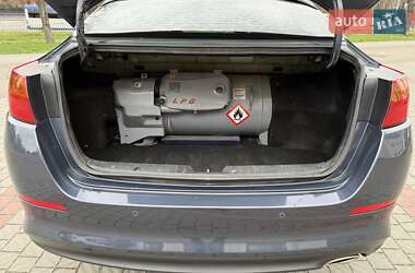 Седан Kia K5 2014 в 