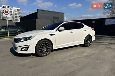 Седан Kia K5 2014 в Киеве