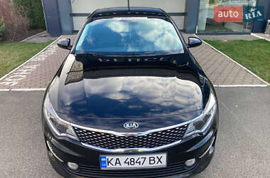 Седан Kia K5 2015 в 