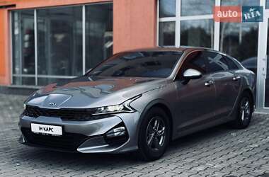 Седан Kia K5 2020 в Одессе