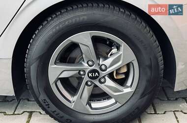 Седан Kia K5 2020 в 